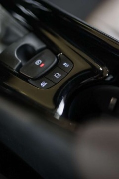 Toyota C-HR I Crossover Facelifting 1.8 Hybrid 122KM 2020 Toyota C-HR 1.8 Hybrid Executive 1.8 Hybryda 122KM, zdjęcie 34