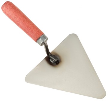 KIELNIA TRÓJKĄTNA TRÓJKĄT BLACHA CZARNA 180 MM