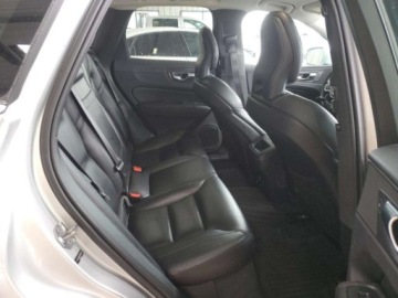 Volvo XC60 II 2019 Volvo XC 60 2019 r., 2,0L T6 MOMENTUM 2.0 Benzyna 316KM, zdjęcie 10