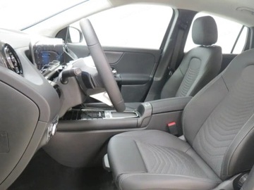 Mercedes GLA II Off-roader Facelifting 2.0 220 190KM 2025 GLA 220 4-Matic Progressive 2.0 (190KM) 2025, zdjęcie 3