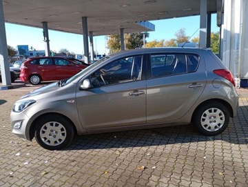 Hyundai i20 I Hatchback 5d Facelifting 1.2 DOHC 85KM 2012 Hyundai i20 1.2 PROSTA benzyna KLIMATYZACJA stan idealny BEZ rdzy 1.2 86KM, zdjęcie 6