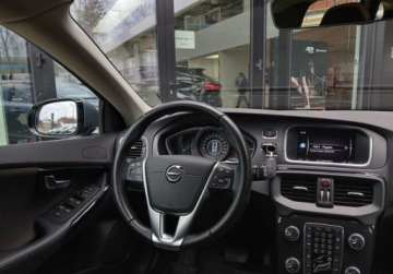 Volvo V40 II Hatchback Facelifting 1.5 T3 152KM 2019 Volvo V40 V40 Drive-E Dynamic Edition Vat Marza Salon PL 1 wl., zdjęcie 4