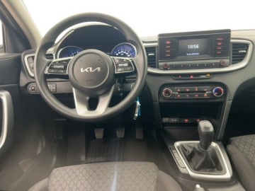 Kia Ceed III Kombi Facelifting 1.5 T-GDI 160KM 2022 Kia Cee'd 1.5T kombi Salon Polska, zdjęcie 8