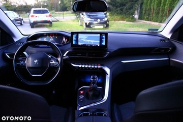 Peugeot 5008 II Crossover Facelifting 1.5 BlueHDi 130KM 2021 Peugeot 5008 Peugeot 5008 1.5 BlueHDI Allure SampS 1.5 Diesel 130KM, zdjęcie 35