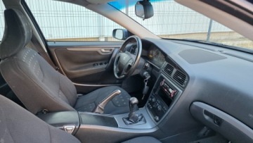 Volvo V70 II 2.4 140KM 2005 Volvo V70 2,4 BENZYNA NIEZNISZCZALNY SZWEDZKI LOS 2.4 Benzyna 140KM, zdjęcie 12