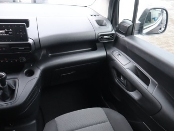 Toyota 2020 Toyota ProAce City Verso 1.5 D-4D, Salon Polska, zdjęcie 7