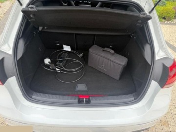 Mercedes Klasa A W177/V177 Hatchback Plug-In 1.3 250e 218KM 2021 Mercedes-Benz Klasa A 250 E AMG Line 8G-DCT 1.3 Hybryda Plug-In 218KM 2021r, zdjęcie 33