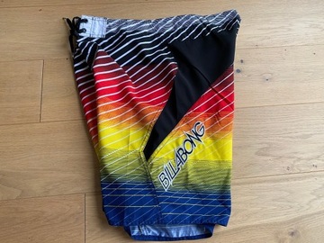 BILLABONG Boardshorty 38 XL / 7990