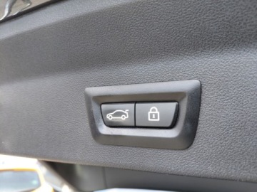 BMW X3 G01 SUV Plug-in Facelifting 2.0 30e 292KM 2022 BMW X3 M Pakiet Hak X Drive Plug In Panorama 2.0 Hybryda Plug-in 292KM, zdjęcie 24