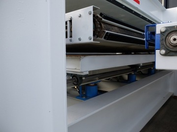 SIMIMPIANTI 12/23 проходной полочный пресс + ПРИЕМНО-СЕРВИРОВОЧНЫЙ СТОЛ