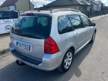Peugeot 307 II Kombi 2.0 HDi 16V FAP 136KM 2006 Peugeot 307 307 SW Klimatyzacja Parktronic Panorama Dach El.Szyby El.Luste, zdjęcie 2