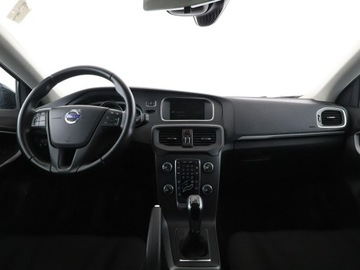 Volvo V40 II Cross Country 2.0 D2 DRIVE-E 120KM 2015 Volvo V40 klima auto czujniki parkowania, zdjęcie 14
