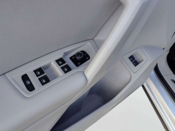 Volkswagen Tiguan II SUV Plug-in 1.4 TSI e-HYBRID 245KM 2021 Volkswagen Tiguan 1.4 Hybryda Plug-in 245KM, zdjęcie 8