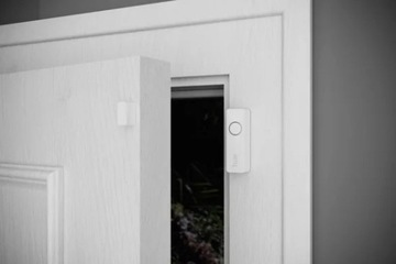 Комплект датчиков Philips Hue Secure WCA E27, мост, датчики