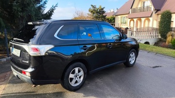 Mitsubishi Outlander III 2013 Mitsubishi Outlander 2.3 DID Intense+ 4WD 2013r, zdjęcie 23