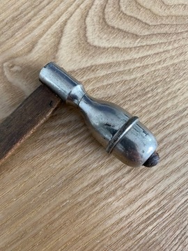 СТАРЫЙ НЕВРОЛОГИЧЕСКИЙ МОЛОТОК