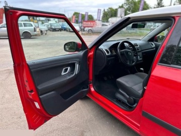 Skoda Fabia II Hatchback 1.2 i HTP 12V 70KM 2009 Skoda Fabia 1.2 12V Sport 70KM 2009r, zdjęcie 10