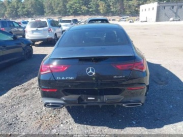 Mercedes CLA C118/X118 2022 Mercedes-Benz CLA 250 4Matic 2022 2.0l 2.0 Benzyna 221KM, zdjęcie 4