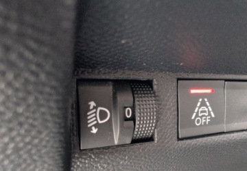 Peugeot 2008 II e-SUV Elektryczny 50kWh 136KM 2023 Peugeot 2008 e-2008 50kWh Allure SalonPL Bogata Wersja Od Reki FVat 136KM, zdjęcie 25