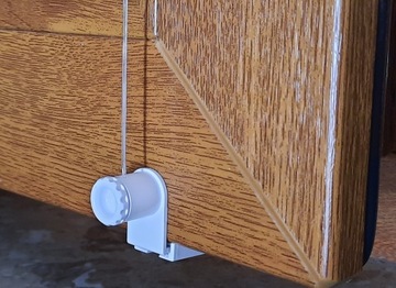 направляющая для жалюзи белая коричневая