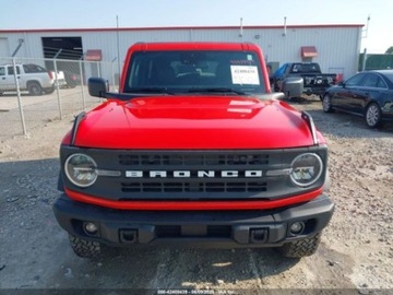 Ford 2024 Ford Bronco Black Diamond, 2024r., 4x4, 2.3L 2.3 Benzyna 275KM, zdjęcie 4