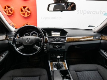 Mercedes Klasa E W212 Kombi 200 CDI BlueEFFICIENCY 136KM 2011 MERCEDES-BENZ E Klasa 200 Combi 2.1 136KM 2011, zdjęcie 10
