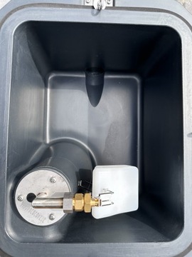 Poidło izolowane niezamarzające jednokomorowe jednokulowe 40L KERBL