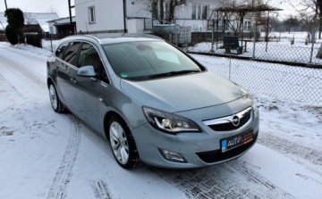 Opel Astra J Sports Tourer 2.0 CDTI ECOTEC 160KM 2011 Opel Astra 2.0 d Bi-xenony Led 1 rok gwarancji w cenie 2.0 Diesel, zdjęcie 2