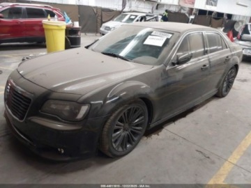 Chrysler 300C II 2012 Chrysler 300 SRT8 2012 6.4 Benzyna 470KM, zdjęcie 1