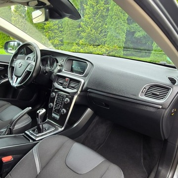 Volvo V40 II Cross Country 2.0 D2 DRIVE-E 120KM 2016 Volvo V40 II 2.0 D2 Drive-E Summum, zdjęcie 21