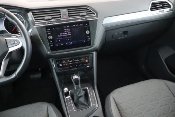 Volkswagen Tiguan II SUV Facelifting 2.0 TDI 150KM 2022 VW Tiguan 2.0 TDI, Salon Polska, 1. Właściciel, zdjęcie 7