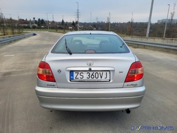 Toyota Avensis I Sedan 1.8 129KM 2001 Toyota Avensis 1.8i Bardzo ladna Bezwypadkowa 1.8 Benzyna 129KM, zdjęcie 4