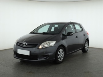 Toyota Auris I Hatchback 5d Facelifting 1.4 D-4D 90KM 2011 Toyota Auris 1.4 D-4D, Salon Polska, Klima, zdjęcie 1