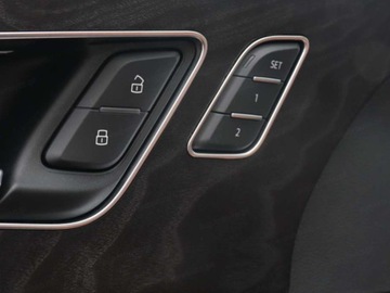 Audi Q7 II 2025 AUDI Q7 55 TFSI e quattro S Line Suv 3.0 (394KM) 2025, zdjęcie 14