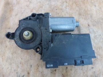MOTOREK OKNO AUDI OE 8E2959801E