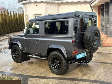 Land Rover Defender III 90 Station Wagon 2.2 TD4 122KM 2016 Land Rover Defender Limited Edition 90 DPF E 122KM 2016r możliwa zamiana, zdjęcie 19