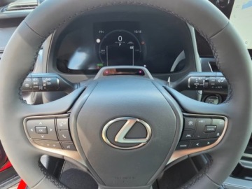 Lexus UX Crossover Facelifting 2.0 300h 199KM 2025 LEXUS UX 300h F Sport Design Hybrid Dynamic Force 2.0 199KM 2025, zdjęcie 7