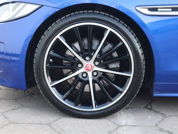 Jaguar XE Sedan 2.0 i4 200KM 2016 Jaguar XE 20t, Salon Polska, Serwis ASO, Automat, zdjęcie 14