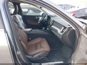 Volvo XC60 II 2019 Volvo XC 60 2019 Volvo XC60 T6 AWD Momentum 2.0 Benzyna 330KM, zdjęcie 4
