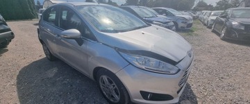 Ford Fiesta VII 2015 Ford Fiesta 2015r, 1.6 TDCI. Lekko uszkodzony przod i tyl. Jezdzi. 1.6, zdjęcie 1