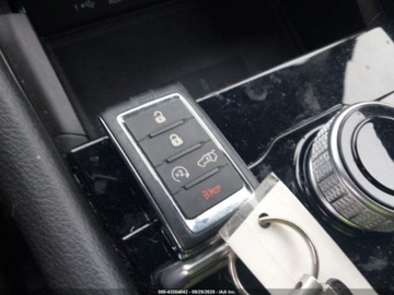 Jeep Grand Cherokee V 2023 Jeep Grand Cherokee 2023 JEEP GRAND CHEROKEE 4XE 30TH ANNIVERSARY 2.0 270KM, zdjęcie 12