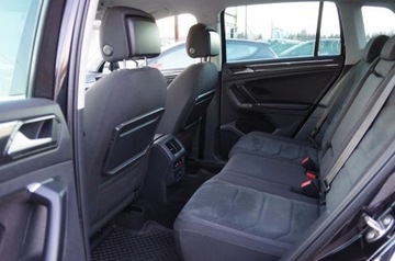 Volkswagen Tiguan II SUV 2.0 TDI 190KM 2018 Volkswagen Tiguan 2.0 TDI CR 190 KM, 4x4, Virtual, Navi, Kamera, Webasto,, zdjęcie 27