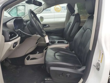 Chrysler Pacifica II 2022 Chrysler Pacifica Touring L 2022 3.6l 3.6 Benzyna 287KM, zdjęcie 7