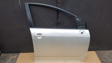 TOYOTA COROLLA VERSO 04-08 DRZWI PRAWY PRZÓD 1C0
