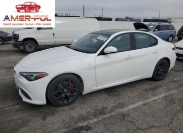 Alfa Romeo Giulia II Sedan Facelifting 2.0 Turbo 280KM 2022 Alfa Romeo Giulia Super 2022 2.0l 2.0 Benzyna 280KM