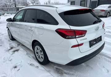 Hyundai i30 III Wagon Facelifting 1.6 CRDI 115KM 2021 Hyundai i30 1.6 CRDI 115 KM LED Klimatyzacja Sensor Kamera 1.6 Diesel 115KM, zdjęcie 4