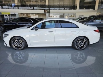 Mercedes CLA C118/X118 Coupe Facelifting 1.3 200 163KM 2025 MERCEDES-BENZ CLA 200 AMG Line Sedan 1.3 (163KM) 2025, zdjęcie 3