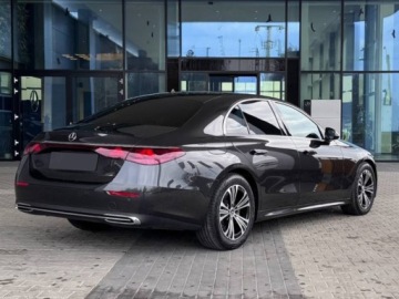 Mercedes Klasa E W214 Sedan 2.0 220d 197KM 2025 E Klasa 220 d 4-Matic Avantgarde 2.0 (197KM) 2025, zdjęcie 1