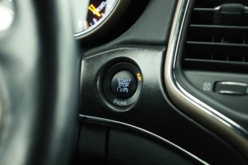 Jeep Grand Cherokee IV Terenowy Facelifting 3.0 V6 CRD 250KM 2014 Jeep Grand Cherokee 3.0 CRD, Salon Polska, zdjęcie 18