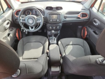 Jeep Renegade 2018 Jeep Renegade Sport 2018 2.4 Benzyna 180KM, zdjęcie 8